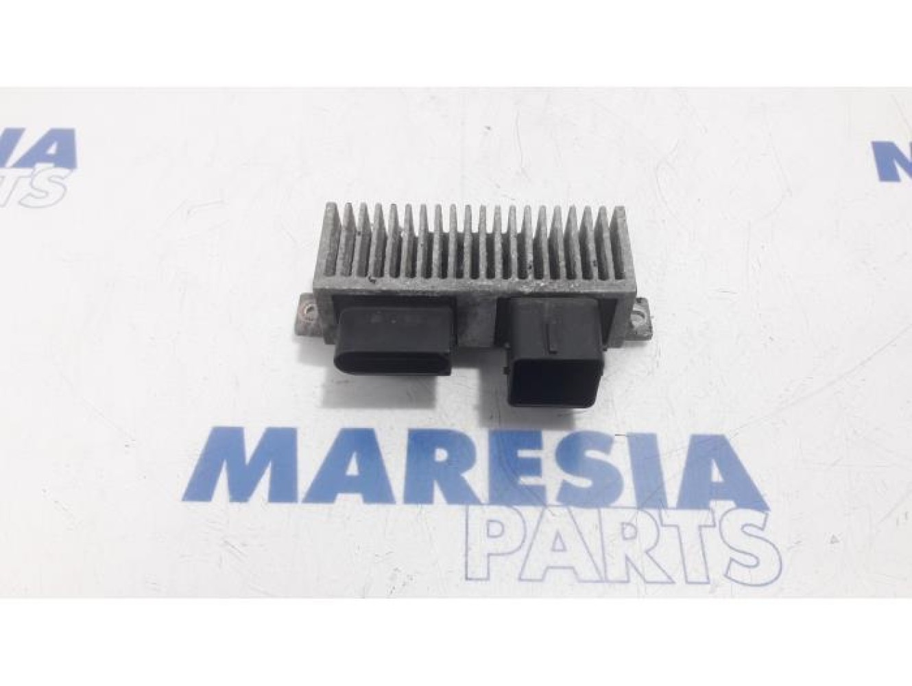 Renault - Scenic - Glow plug relay