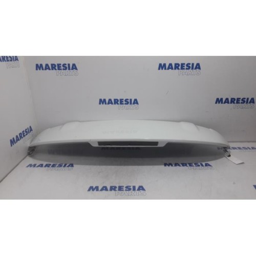Renault - Clio - Spoiler