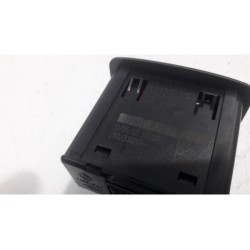 Renault - Kangoo - AUX / USB connection