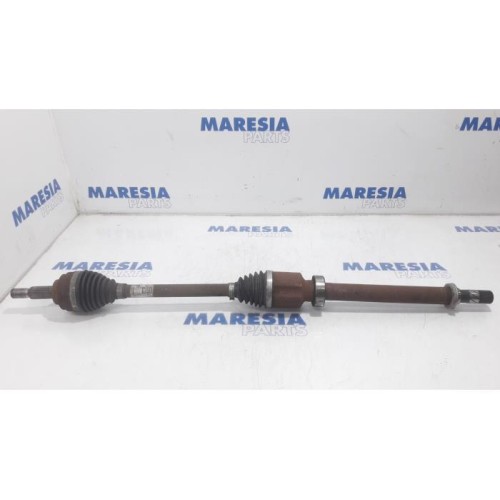 Renault - Clio - Front drive shaft, right