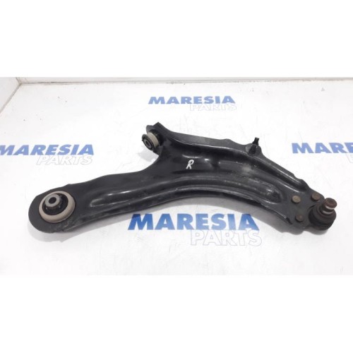 Renault - Kangoo - Front lower wishbone, right