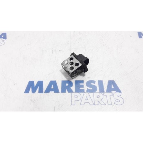 Renault - Kangoo - Cooling fan resistor