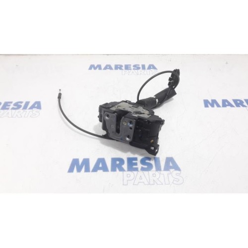 Renault - Scenic - Rear door lock mechanism 4-door, left