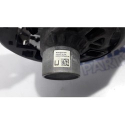 Renault - Scenic - Steering wheel