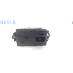 Renault - Scenic - Parking brake switch
