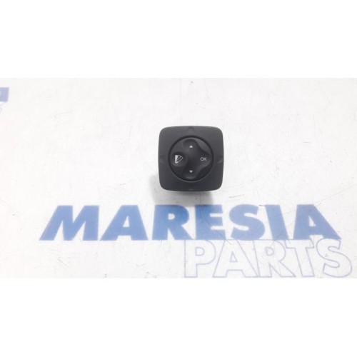 Renault - Scenic - Switch (miscellaneous)