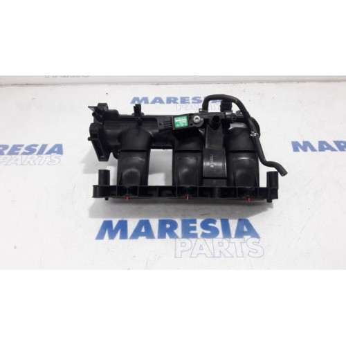Renault - Clio - Intake manifold