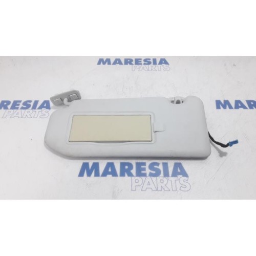 Peugeot - 508 - Sun visor