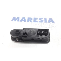Peugeot - 508 - Multi-functional window switch