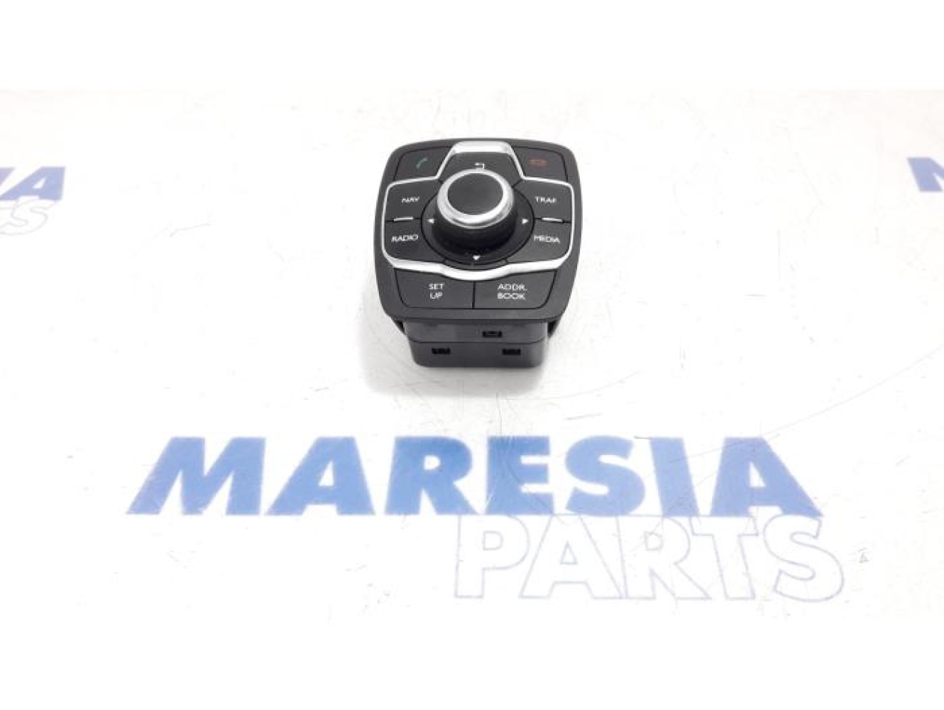 Peugeot - 508 - Panneau de commandes navigation