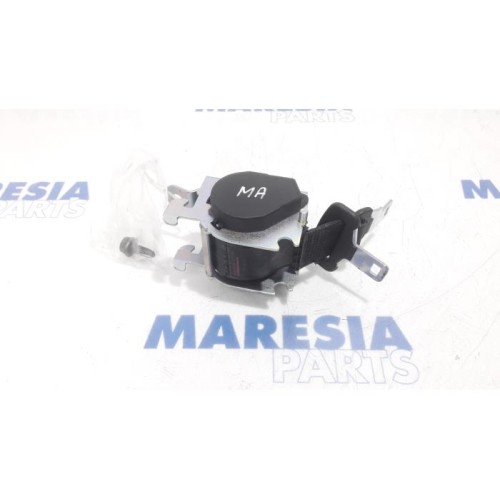 Citroen - C3 Picasso - Rear seatbelt, centre