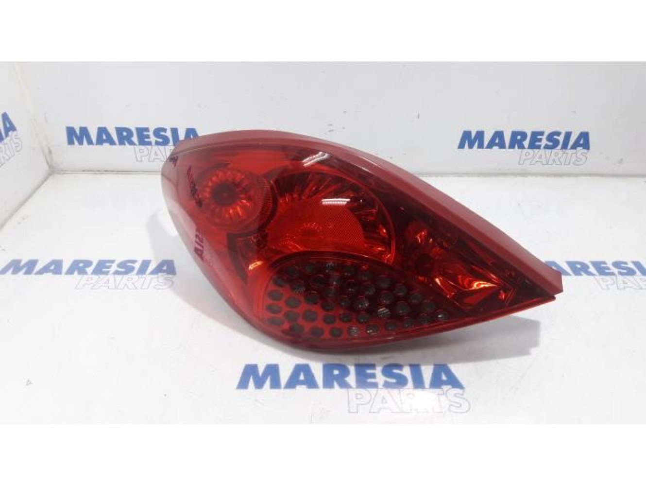 Peugeot - 207 - Achterlicht links