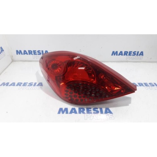 Peugeot - 207 - Taillight, left