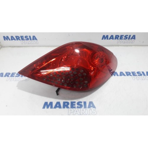 Peugeot - 207 - Taillight, right
