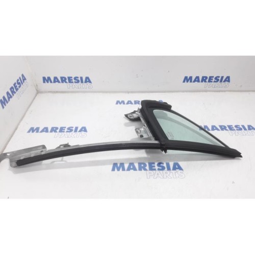 Peugeot - 207 - Quarter light, front left