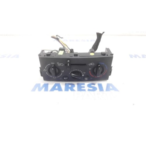 Peugeot - 207 - Heater control panel