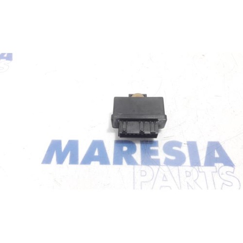 Peugeot - 207 - Glow plug relay