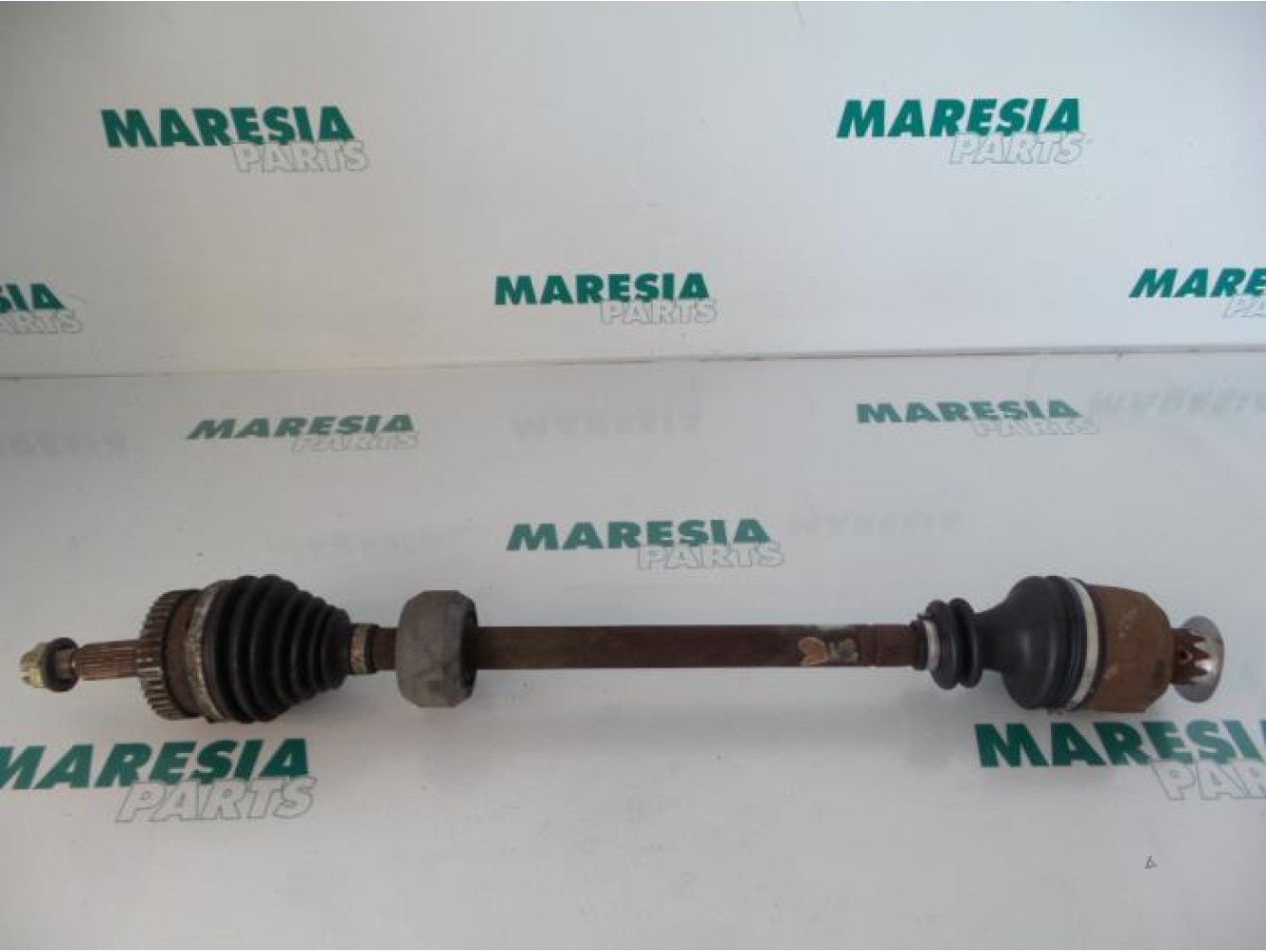 Renault - Megane Scenic - Front drive shaft, right