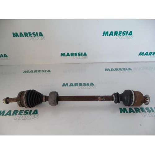 Renault - Megane Scenic - Front drive shaft, right