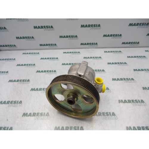 Peugeot - 206 - Power steering pump