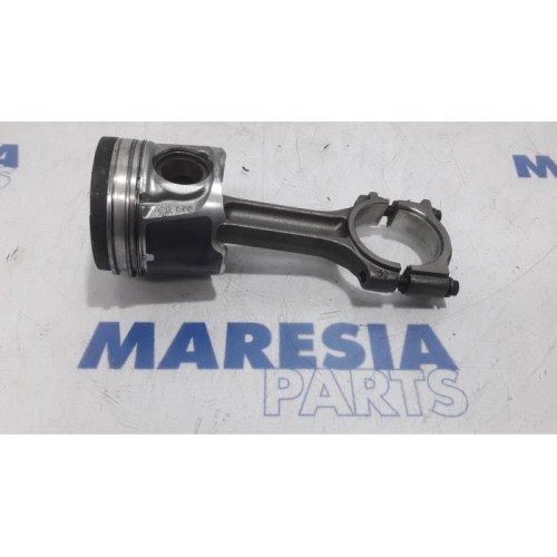 Renault - Trafic - Piston