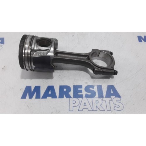 Renault - Trafic - Piston