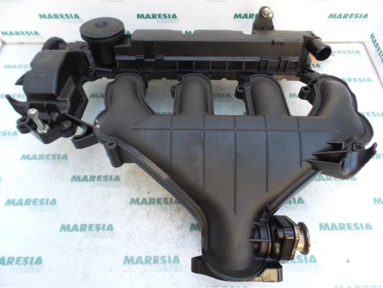 Peugeot - 407 - Intake manifold