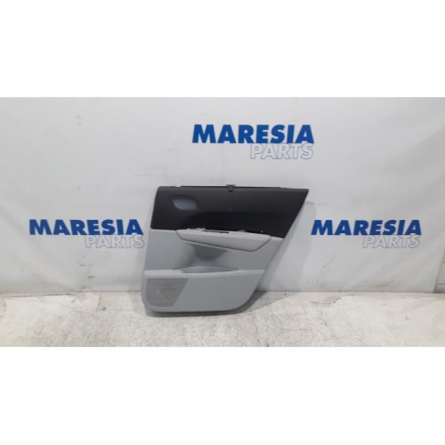 Peugeot - 5008 - Portierbekleding 4Deurs links-achter