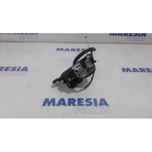 Peugeot - 5008 - Front door lock mechanism 4-door, right