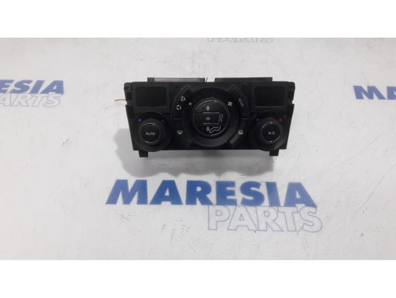 Peugeot - 5008 - Heater control panel