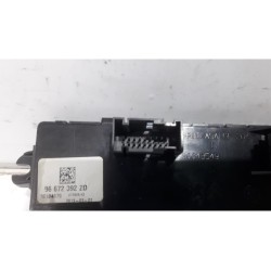 Peugeot - 5008 - Panic lighting switch