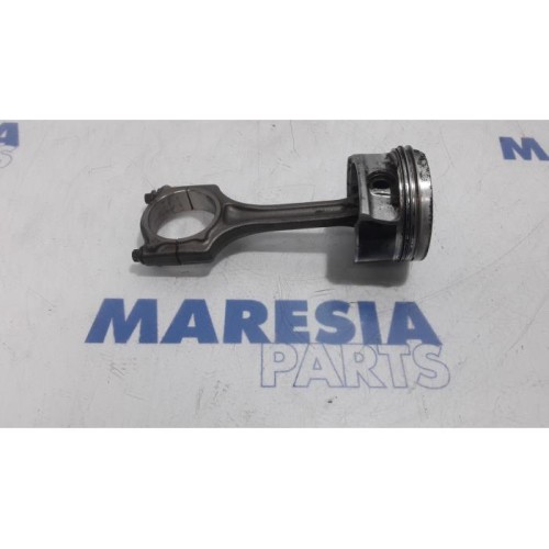 Peugeot - 207 - Piston