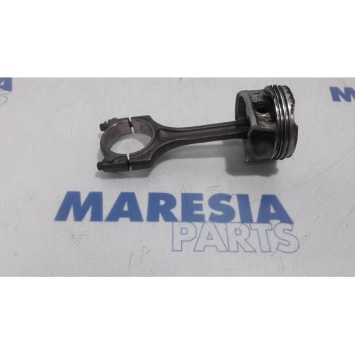 Peugeot - 207 - Piston