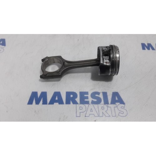 Peugeot - 207 - Piston