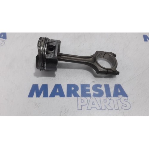 Peugeot - 207 - Piston