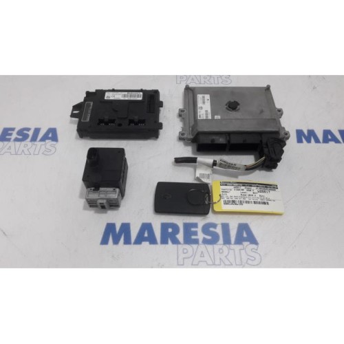 Renault - Clio - Engine management computer
