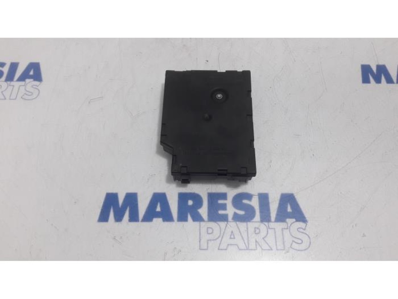 Renault - Clio - Card reader (lock)