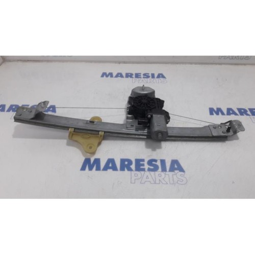 Renault - Clio - Window mechanism 4-door, front right