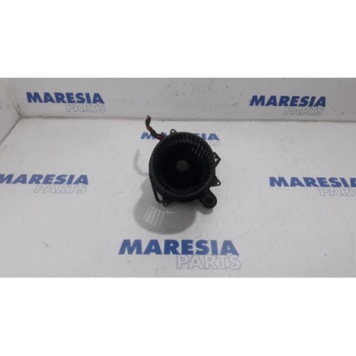 Renault - Clio - Heating and ventilation fan motor