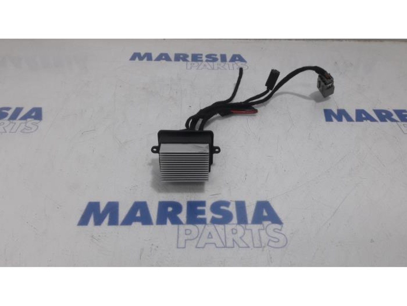 Renault - Clio - Heater resistor