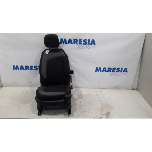 Citroen - C4 Picasso - Seat, right