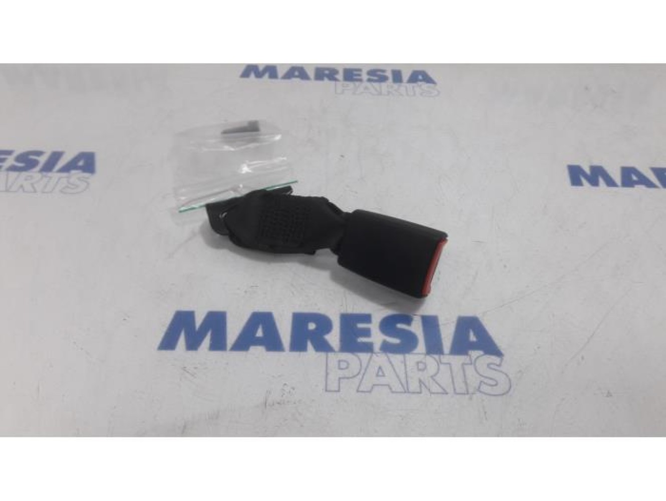 Fiat - 500 - Rear seatbelt buckle, right