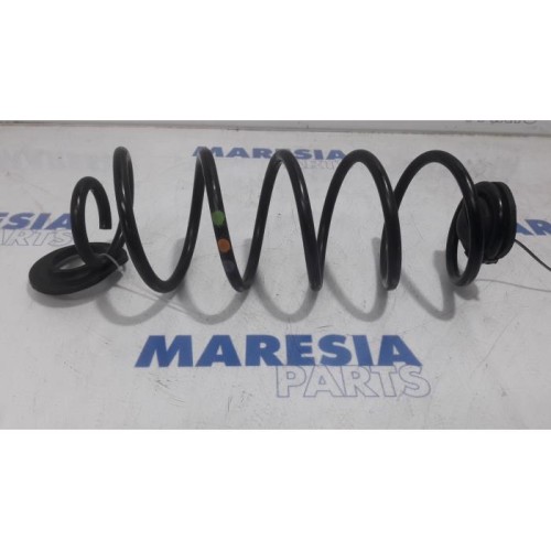 Citroen - C3 Picasso - Rear coil spring