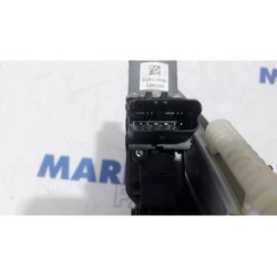 Renault - Megane - Rear door window mechanism 4-door, right