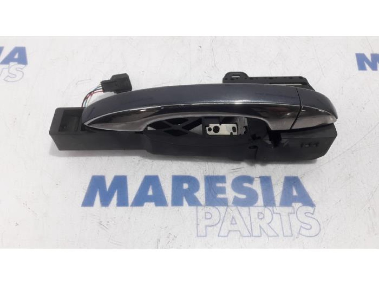 Renault - Megane - Front door handle 4-door, right