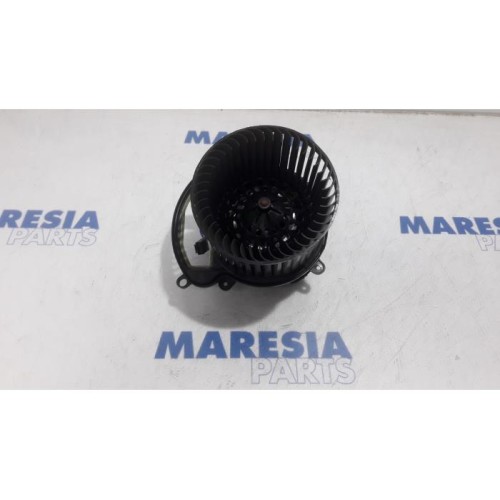 Renault - Megane - Heating and ventilation fan motor