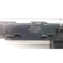 Renault - Megane - Switch