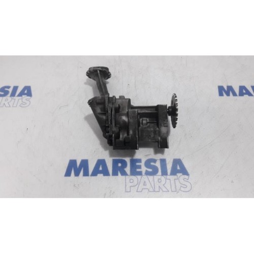 Renault - Kangoo - Oil pump