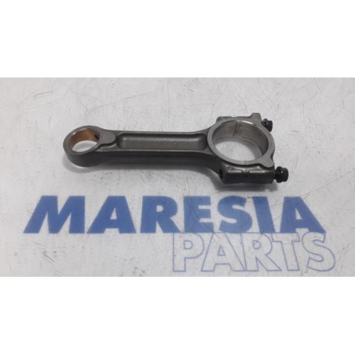 Renault - Kangoo - Connecting rod