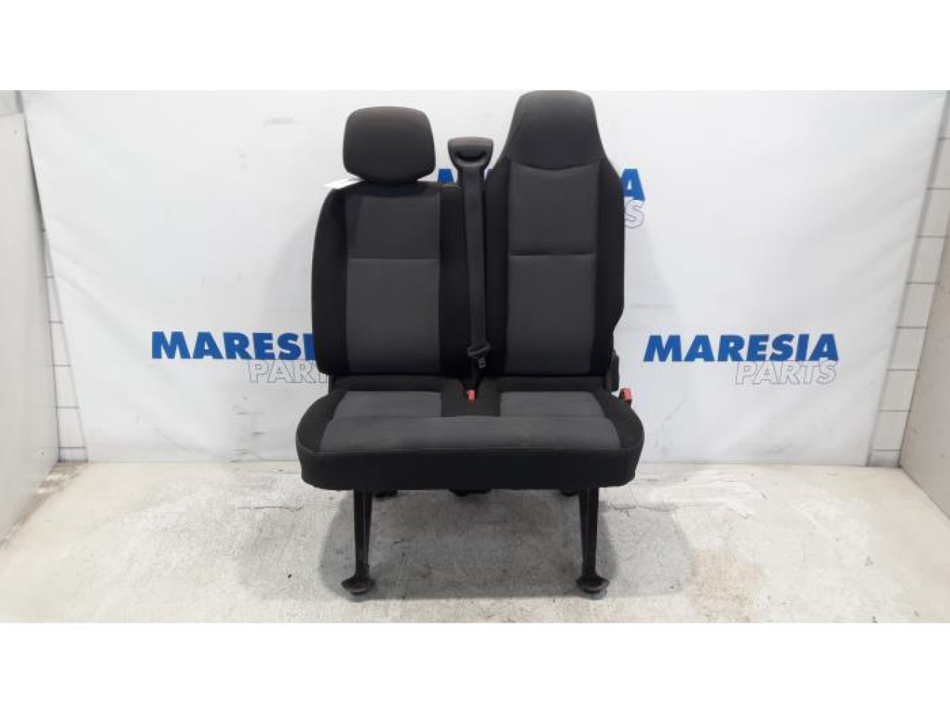 Renault - Master - Double front seat, right
